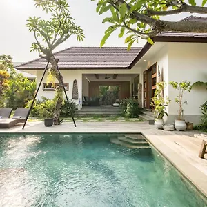 https://villa-nya-ubud.ubudhotelsnow.com